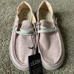 Women’s Hey Dude Wendy’s size 8